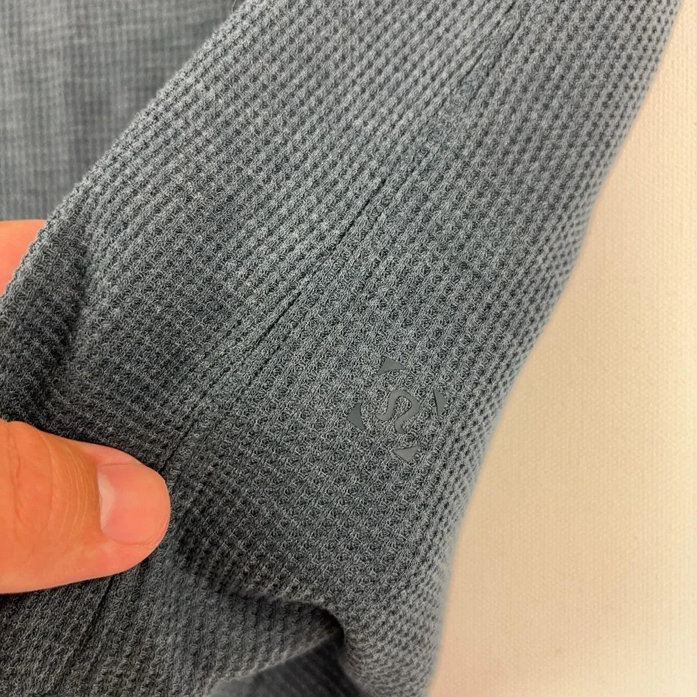 Lululemon Shift Stitch Henley Shirt Mens Medium Blue Waffle Knit Long Sleeve